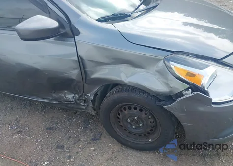 2016 Nissan Versa 1.6 S из США, поврежденный, VIN 3N1CN7AP9GL877105